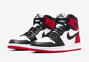 Jordan 1 - Retro High Satin Black Toe